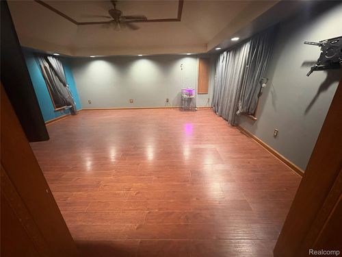 2374 Bradford Dr, Grand Blanc, MI, 48507-4404 | Card Image