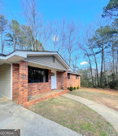 150 S Meadowcliff Cir, Carrollton, GA, 30116-7464 | Card Image