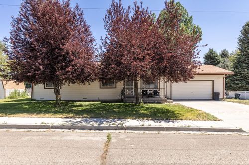 441 4th St, Carlin, NV, 89822-9913 | Card Image