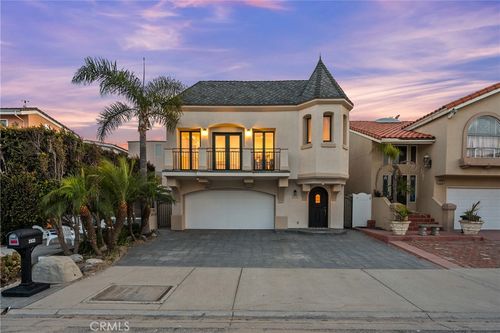 3933 Sunset Ln, Oxnard, CA, 93035-3948 | Card Image