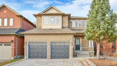 36 Lark Cres, House other with 4 bedrooms, 3 bathrooms and 4 parking in Richmond Hill ON | Image 1