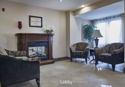 105 - 61 Clarington Blvd, Condo with 1 bedrooms, 1 bathrooms and 1 parking in Clarington ON | Image 3