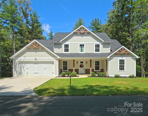690 Settlers Trl, Mars Hill, NC, 28754-9140 | Card Image
