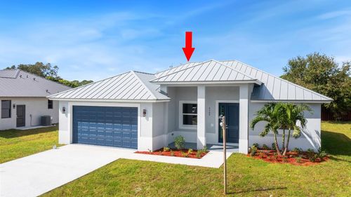 4709 Seagrape Dr, Fort Pierce, FL, 34982-7130 | Card Image