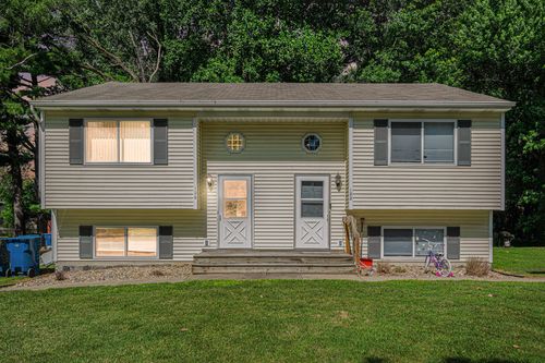127-123-127 Jeffrey St, Chesterton, IN, 46304-2587 | Card Image