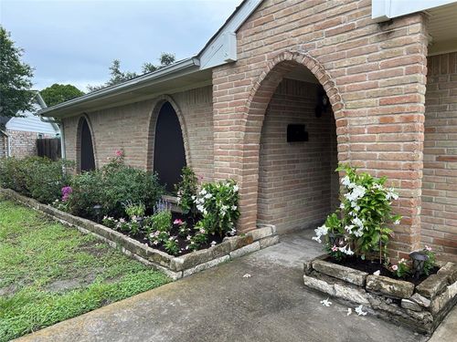 6018 Rena St, Houston, TX, 77092-2525 | Card Image