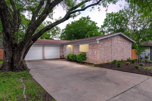 9807 Dallum Dr, Austin, TX, 78753-4311 | Card Image