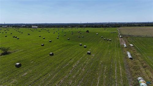 7897 Fox Rd, Belton, TX, 76513-7936 | Card Image