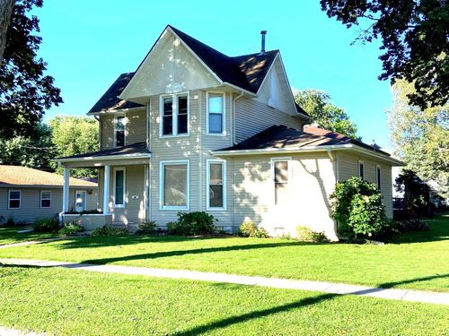 303 S 10th Street, Osage, IA, 50461 | Card Image