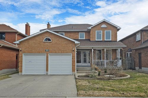 35 William Stephenson Drive, Whitby, ON, L1N8J5 | Card Image