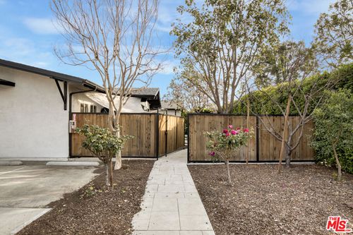 7310 Woodley Ave, Van Nuys, CA, 91406 | Card Image