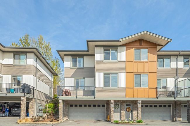 25 - 34248 King Road, Townhouse with 3 bedrooms, 2 bathrooms and 2 parking in Abbotsford BC | Image 2