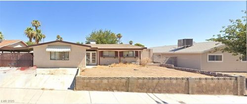 4462 Newton Dr, Las Vegas, NV, 89121-6711 | Card Image