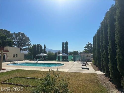 30 W Comstock Cir S, Pahrump, NV, 89048-9143 | Card Image