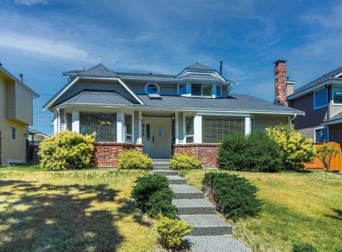 915 Citadel Dr, Port Coquitlam, BC, V3C5J2 | Card Image