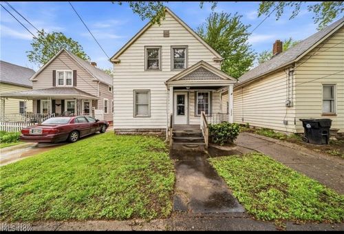 3658 E 55th St, Cleveland, OH, 44105-1128 | Card Image
