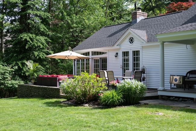 338 Highland St, House other with 4 bedrooms, 4 bathrooms and 6 parking in Weston MA | Image 36