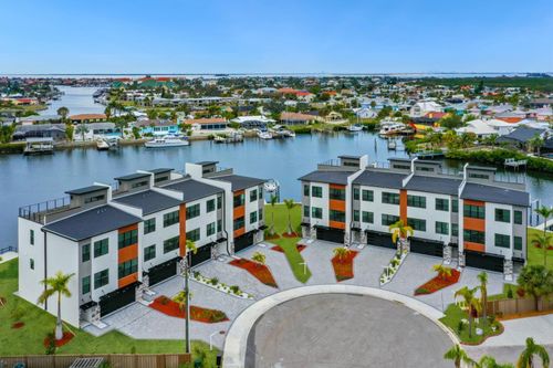 774 Gran Kaymen Way, APOLLO BEACH, FL, 33572-2453 | Card Image