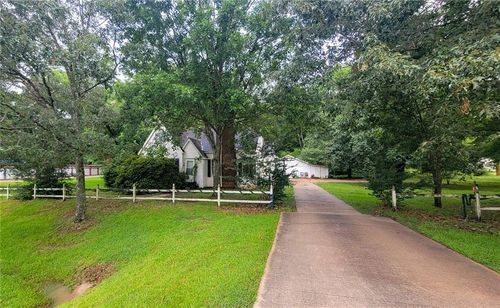 9414 Highway 165 S, Woodworth, LA, 71485-9787 | Card Image