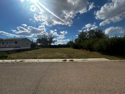 212 2a Street W, Coutts, AB, T0K0A2 | Card Image