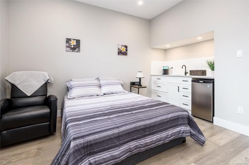 635 5th St, Courtenay, BC, V9N1K5 | Card Image