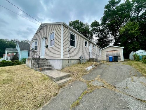 70 Ashford St, Hartford, CT, 06120-1103 | Card Image