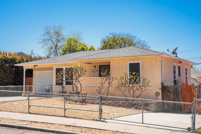 2032 Englewood Dr, House other with 2 bedrooms, 2 bathrooms and 6 parking in Lemon Grove CA | Image 6