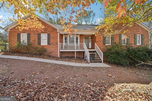 333 Lake Swan Ct, Hiram, GA, 30141-4562 | Card Image