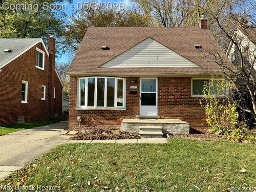 28127 Joan St, Saint Clair Shores, MI, 48081-3614 | Card Image
