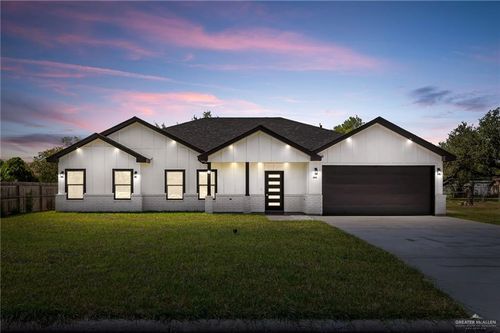 504 E 4th Ave, Elsa, TX, 78543 | Card Image