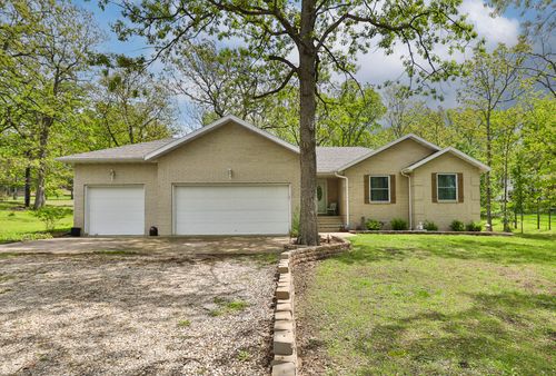 1730 N Pine St, Marshfield, MO, 65706-2425 | Card Image
