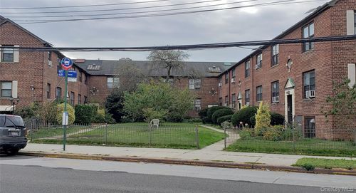 apt-c1-20206 Rocky Hill Rd, Bayside, NY, 11361-3008 | Card Image