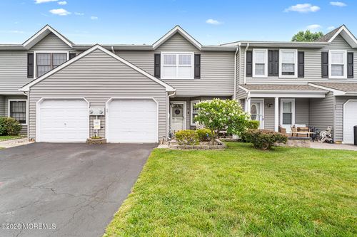 20 Harbor Cir, Freehold, NJ, 07728-3730 | Card Image