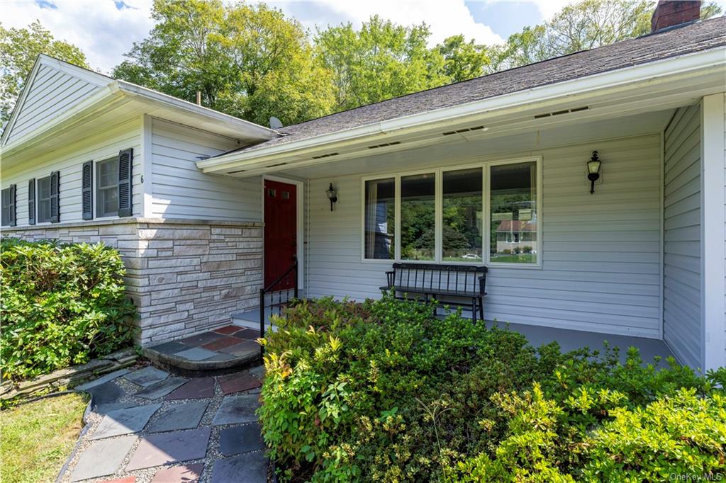 Spruce Rd, Hyde Park, NY 12538
