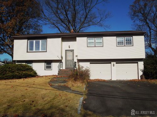 105 Vakerich Place, South Plainfield, NJ, 07080 | Card Image