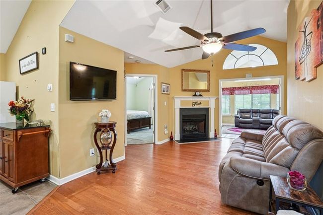 401 Kenley Ct, Condo with 2 bedrooms, 2 bathrooms and 2 parking in Mcdonough GA | Image 12