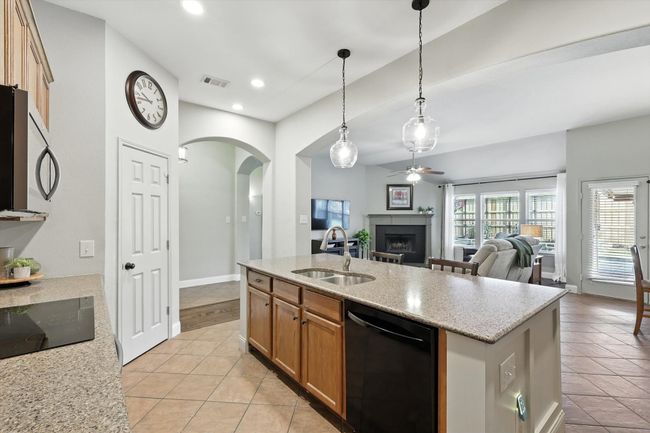 351 Cedar Crest Dr, House other with 4 bedrooms, 3 bathrooms and null parking in Justin TX | Image 9