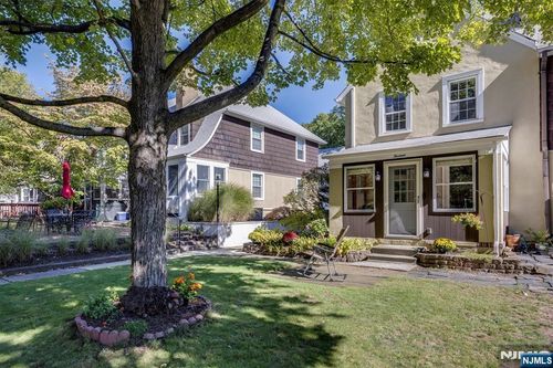 13 Reading Ter, Fair Lawn, NJ, 07410-3315 | Card Image