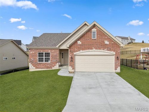 2999 Halls Green Dr, Washington, MO, 63090-6756 | Card Image