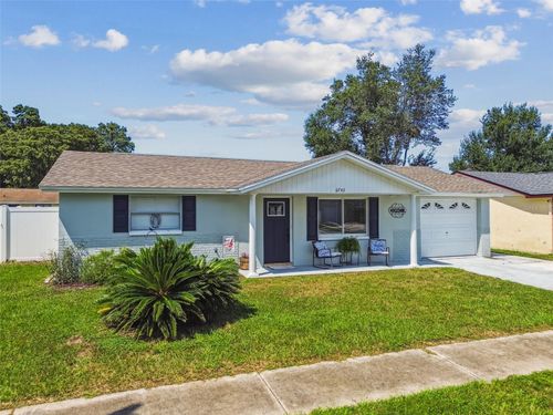 6743 Knightsbridge Dr, NEW PORT RICHEY, FL, 34653-5927 | Card Image