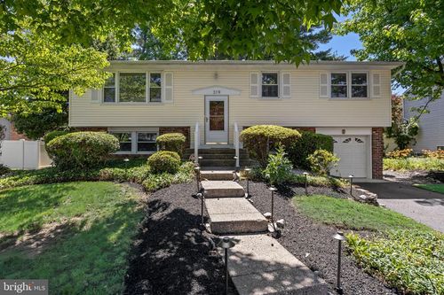 319 Brentwood Ave, CHERRY HILL, NJ, 08002-2414 | Card Image