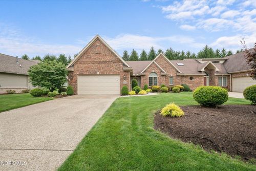3835 Deer Valley Ln, Maumee, OH, 43537-9164 | Card Image