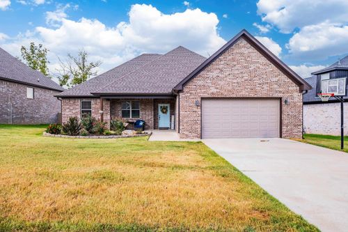 2013 Tapped Maple Dr, Sherwood, AR, 72120-5518 | Card Image