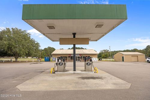 2040 Slatestone Rd, Washington, NC, 27889-7104 | Card Image