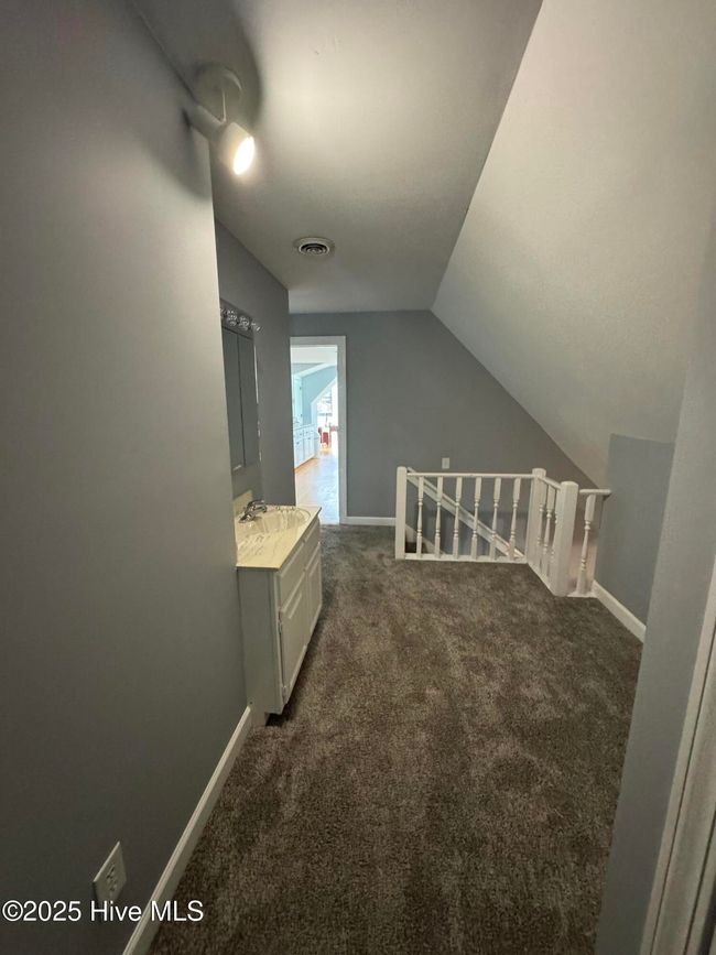 4040 N Nc 903 Hwy, House other with 4 bedrooms, 6 bathrooms and 3 parking in Albertson NC | Image 56