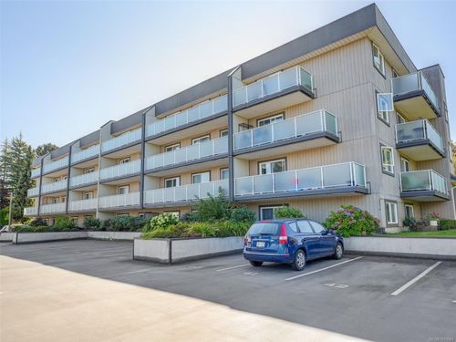 301-3240 Glasgow Ave, Saanich, BC, V8S3Z1 | Card Image