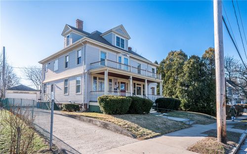 409 Broadway, Newport, RI, 02840-1740 | Card Image