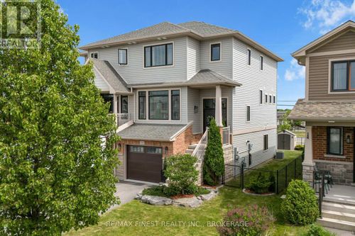 102 Dr Richard James Cres, Amherstview, ON, K7N0B9 | Card Image