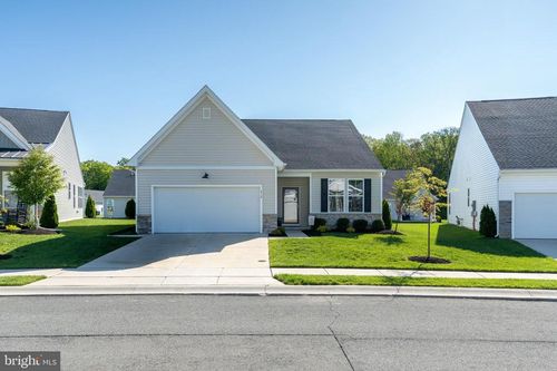672 Mayfield Falls Dr, Newark, DE, 19702-5556 | Card Image