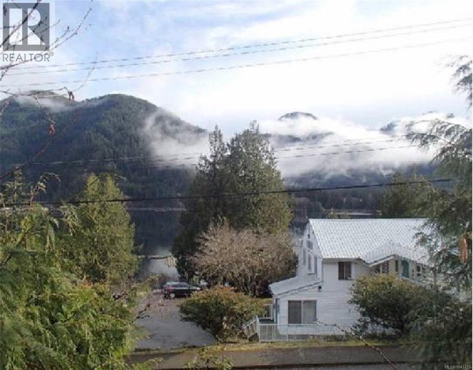 Residential in Tahsis